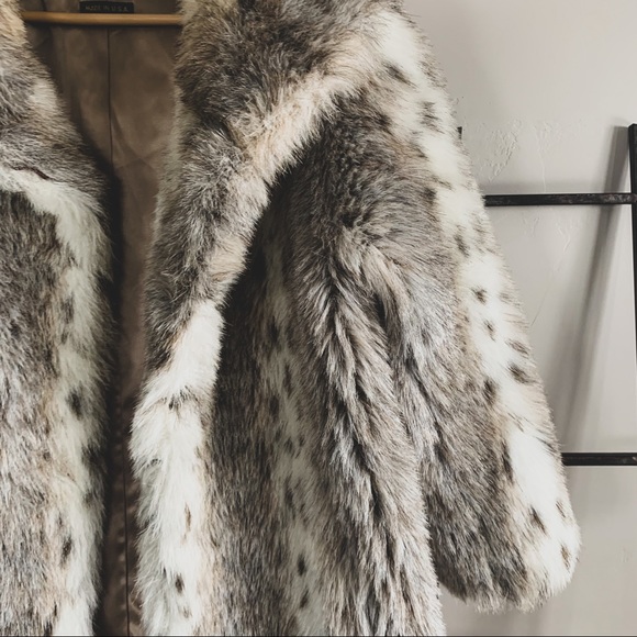 Vintage Faux Fur Coat - Picture 4 of 8